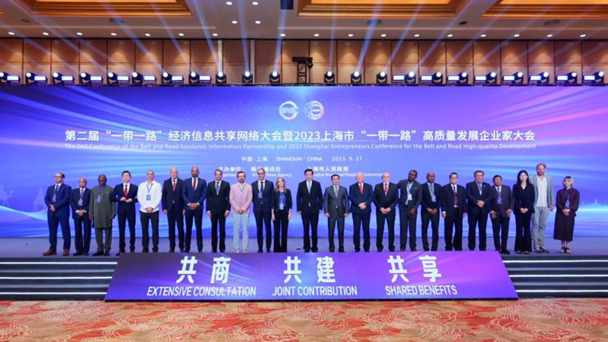 La presidenta de la agencia Télam, Bernarda Llorente, en la Conferencia de la Asociación de Información Económica en Shanghái.. (Foto: Télam)