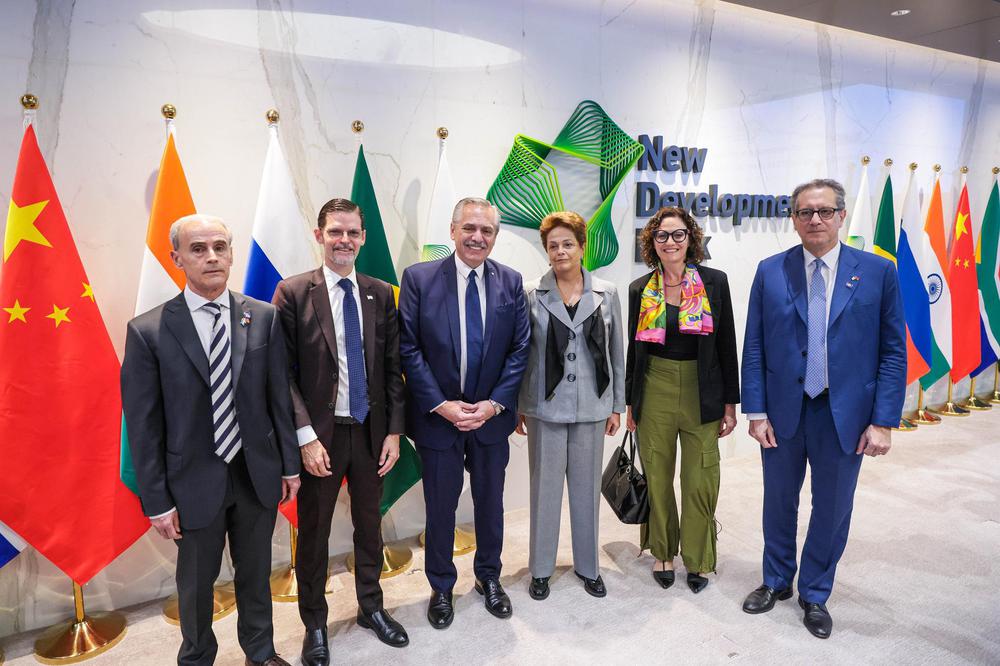 Alberto Fernández se reunió con la presidenta del Nuevo Banco de Desarrollo de los BRICS. (Foto: Casa Rosada)