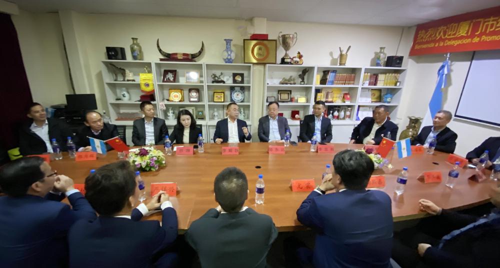 Una delegación de promoción de Xiamen visitó el Barrio Chino de Belgrano. (Foto: ArgChina)