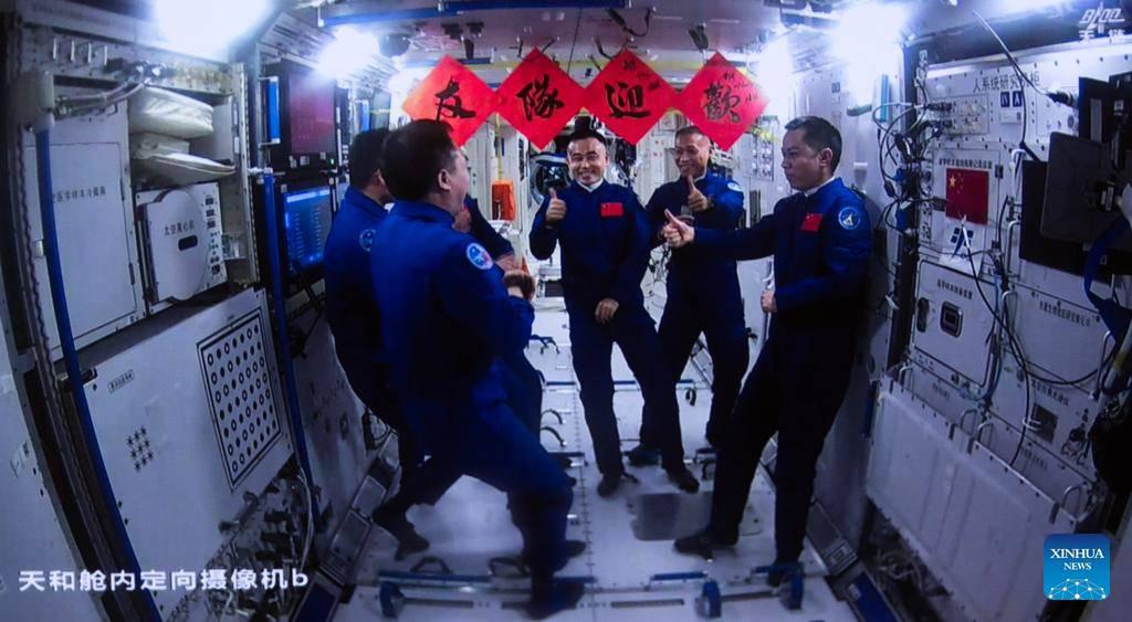 Los astronautas de la misión Shenzhou-17 arribaron a la estación espacial china. (Foto: Xinhua)
