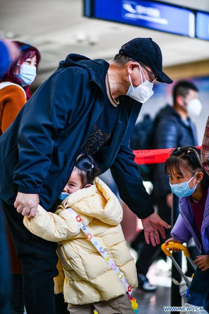 Reencuentros por el Festival de Primavera en China (Foto Xinhua) 7