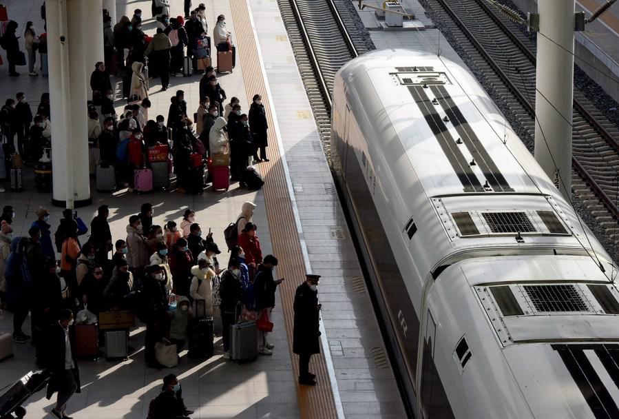 Trenes de alta velocidad. (Foto: XInhua) Trenes de alta velocidad. (Foto: XInhua)