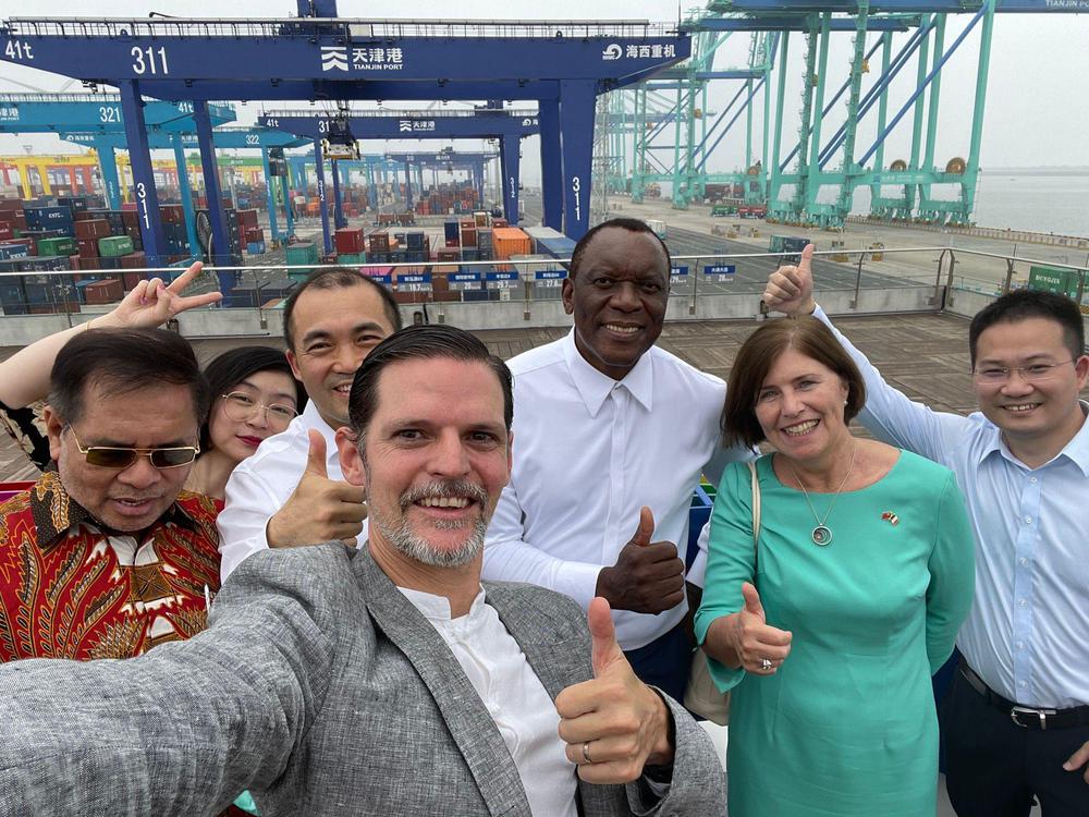 Huawei presentó su tecnología portuaria al embajador argentino en China 