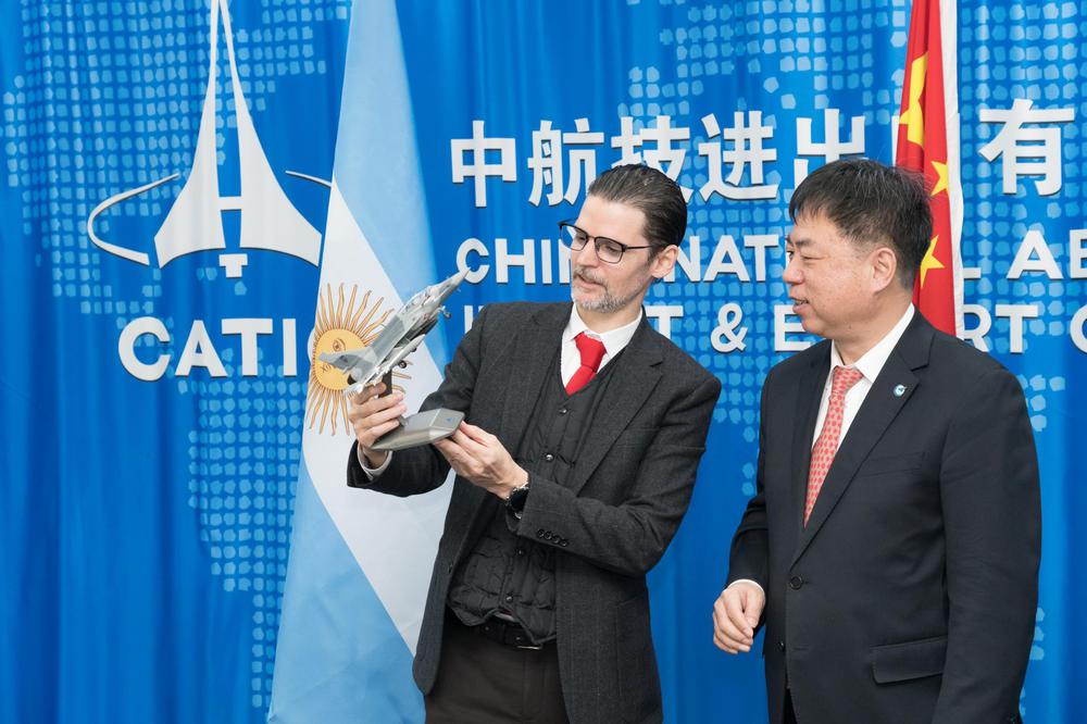 Vaca Narvaja con CATIC