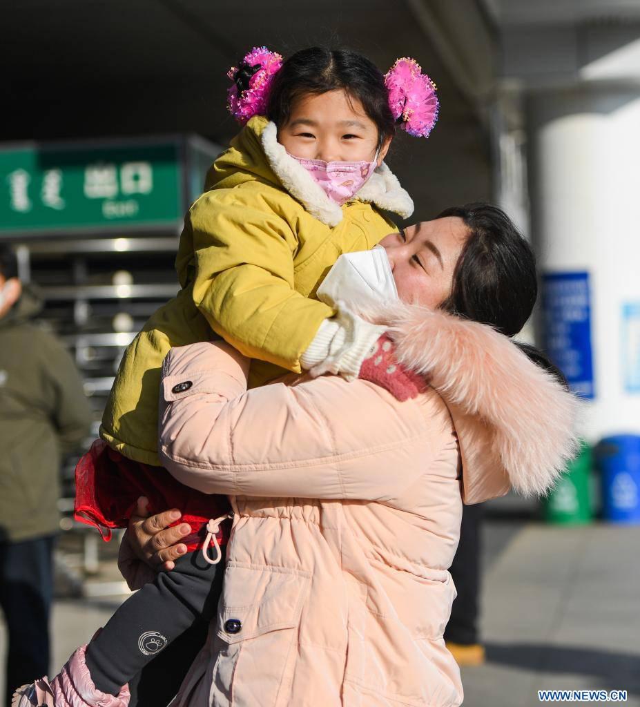 Reencuentros por el Festival de Primavera en China (Foto Xinhua) 4
