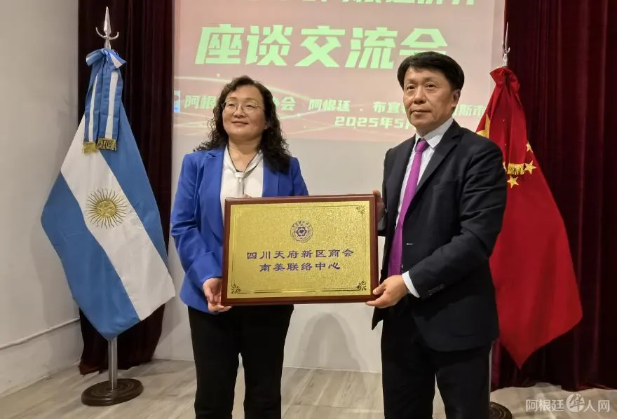 19a5064084f54bbfbdcf83215af81c68~tplv-tt-origin-web_gif