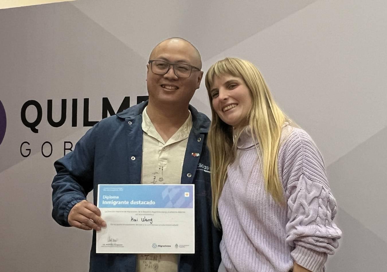 “Inmigrante destacado”: el Municipio de Quilmes destacó a Kai Wang. (Foto: argchina.com)