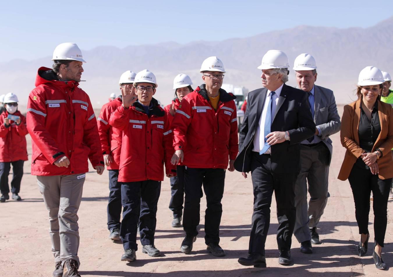 Alberto Fernández visitó un proyecto de litio de Zijin Mining (Foto: Twitter/@alferdez)