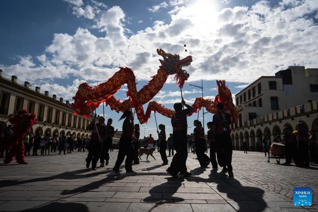 ef3f544ed6b246bab0e049276e9da1d6