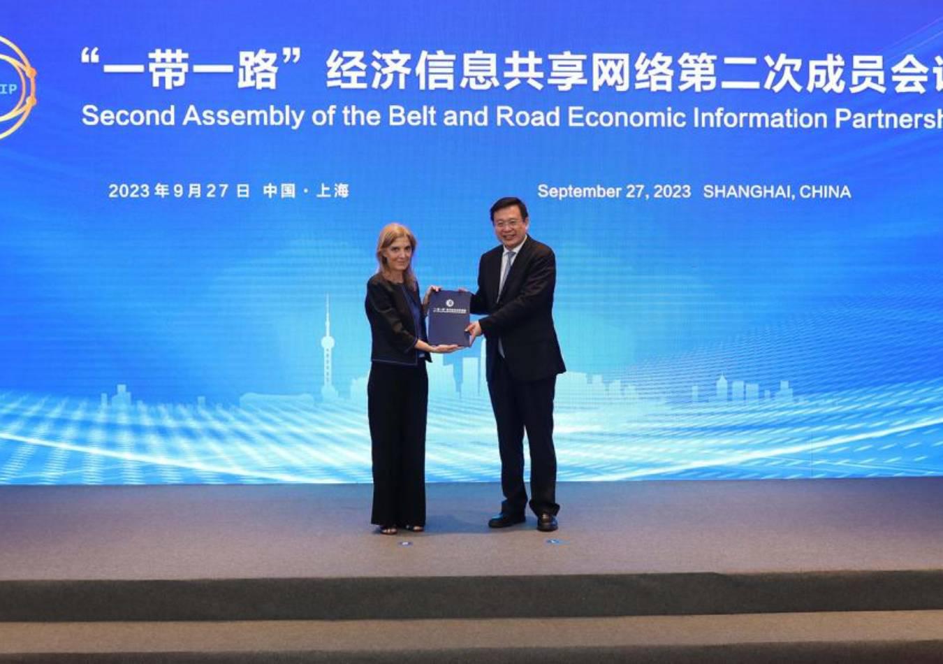 La presidenta de la agencia Télam, Bernarda Llorente, en la Conferencia de la Asociación de Información Económica en Shanghái.. (Foto: Télam)