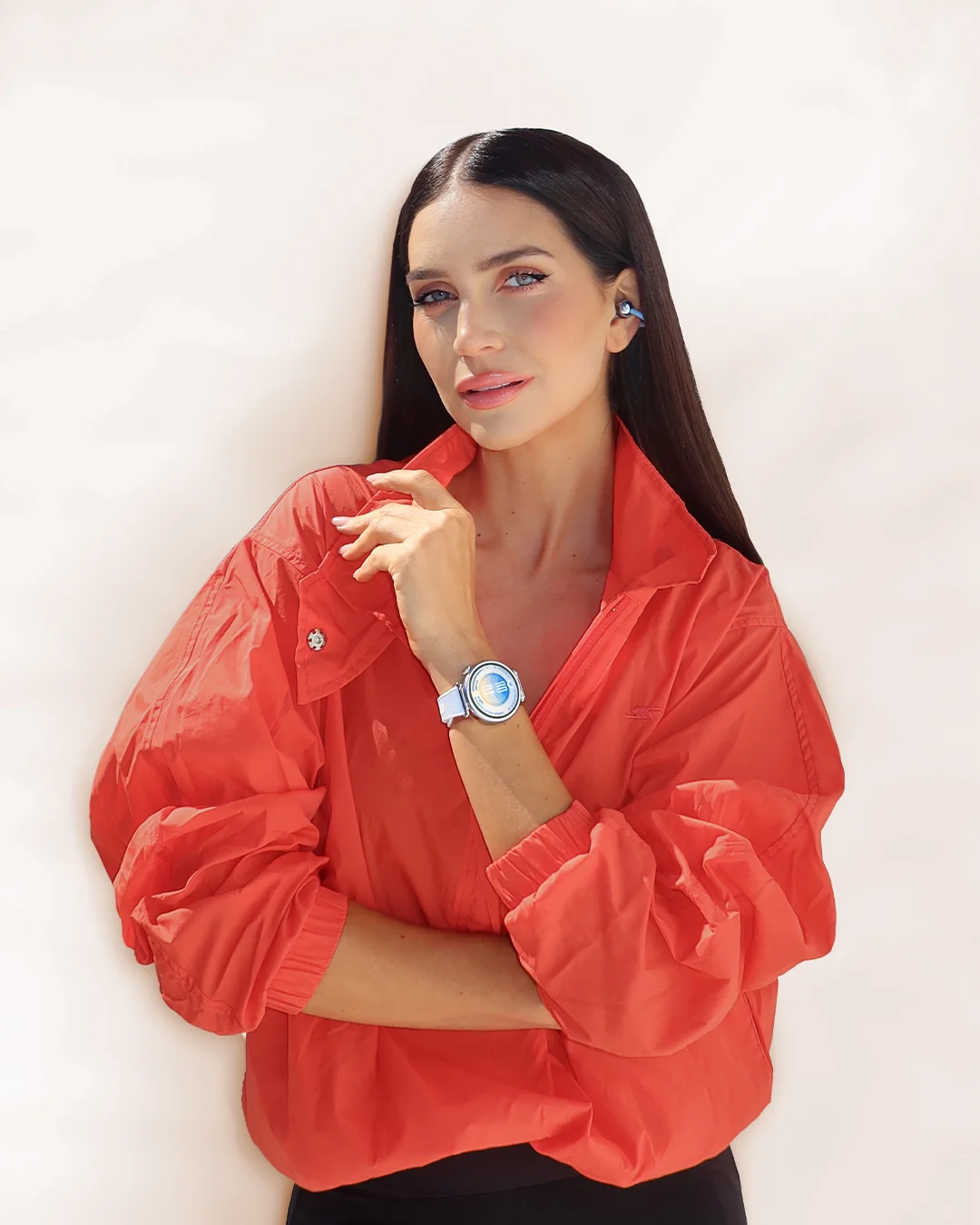 Un diseño que combina perfecto con tu estilo y el de @zaira.nara robandose todas las miradas. ⌚ (1)