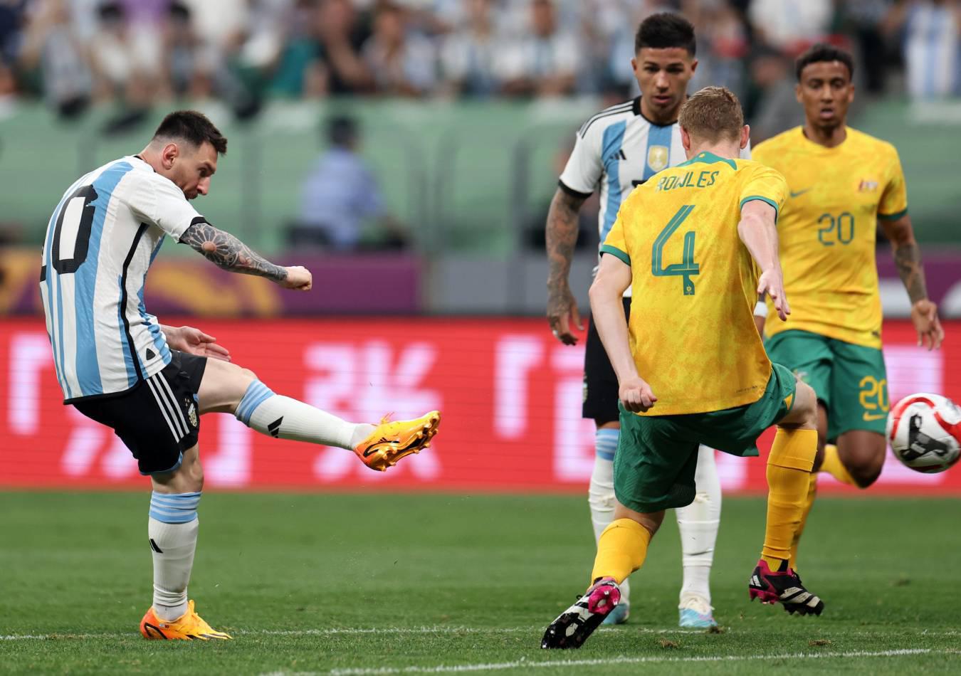 Messi durante el amistoso en Beijing. (Foto: Twitter/Selección)