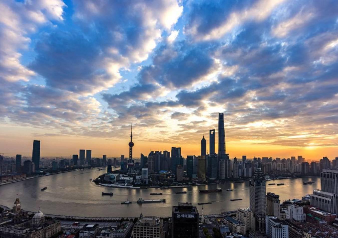 Nubes en Shanghái. Foto ilustrativa. (Xinhua/Liu Degong)