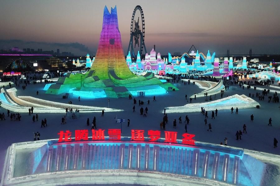 Harbin, la "ciudad de hielo" de China, atrae un récord de turistas. (Foto: Xinhua)
