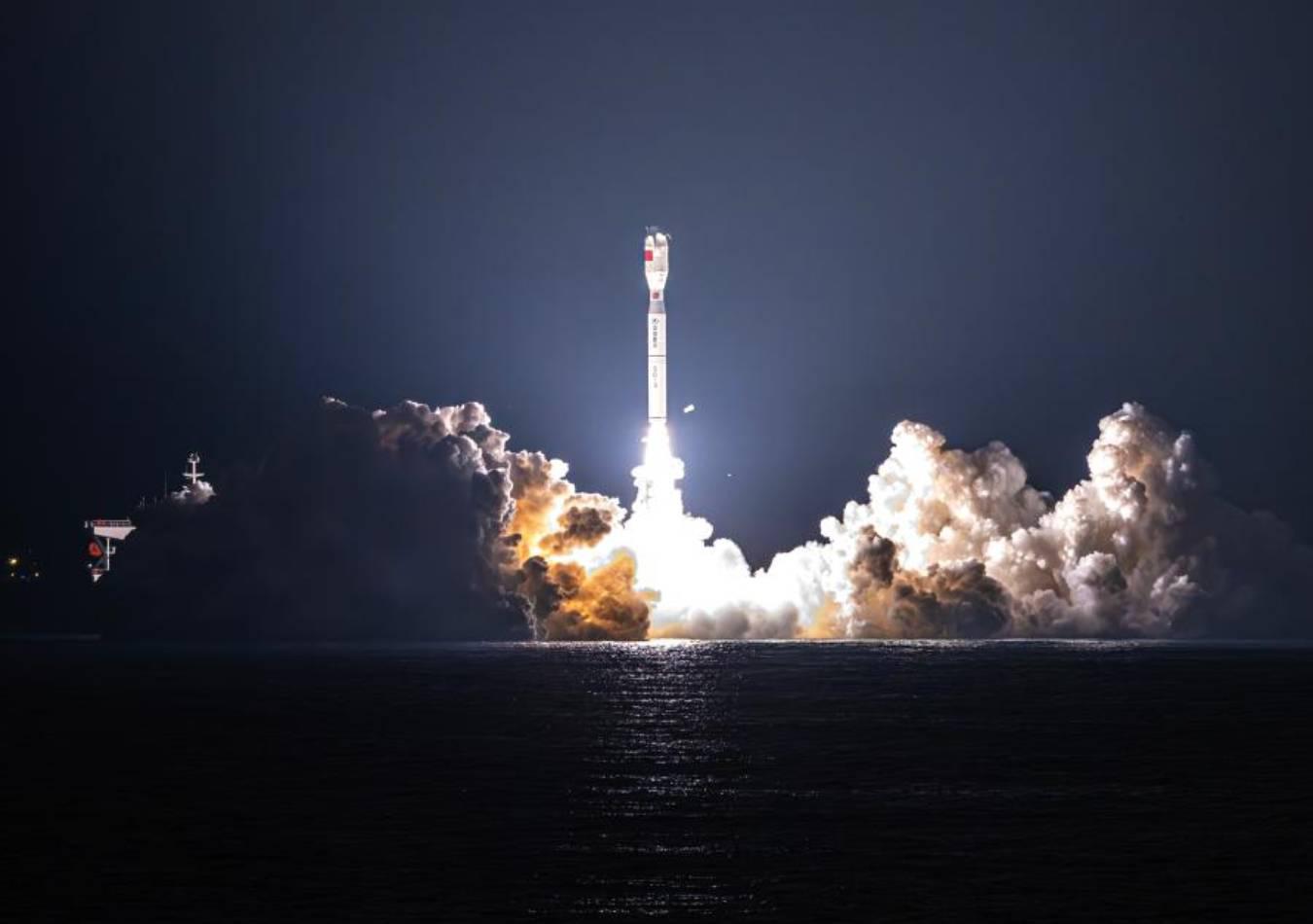 China lanza satélites espaciales desde el mar (Foto: Xinhua)