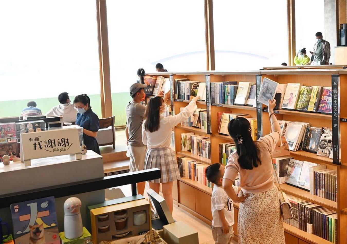 libreria acuatica - CGTN (1)