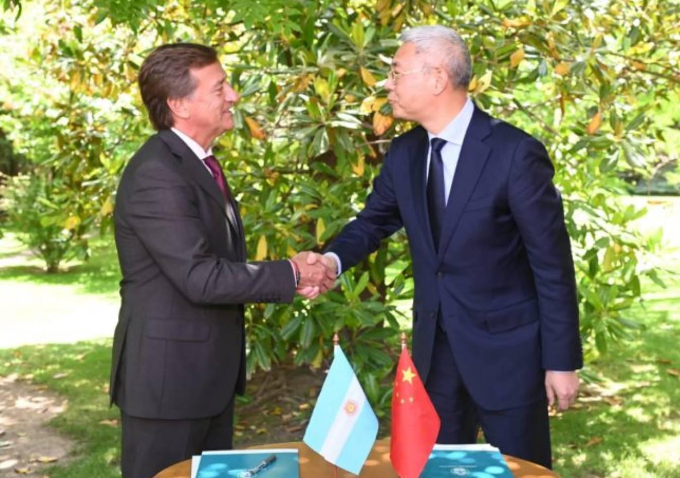 Mendoza firmó un histórico acuerdo de amistad con la provincia china de Jiangxi. (Foto: Prensa)