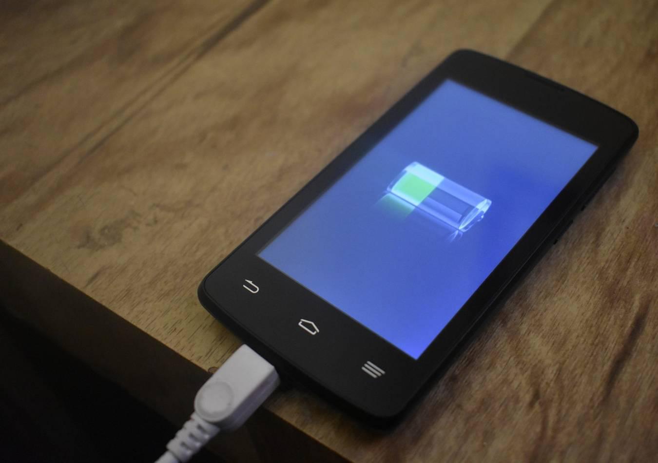 Baterías, celular, smartphone. (Foto: Pixabay)