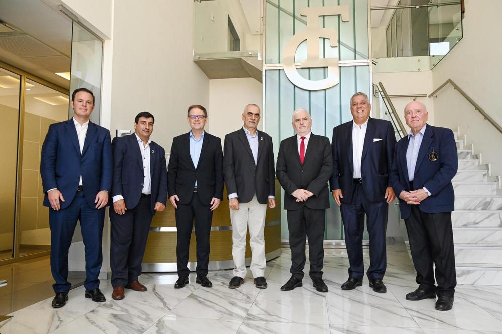 Wang Wei . planta industrial cárnica modelo (Foto: Gobierno Argentina) Wang Wei . planta industrial cárnica modelo (Foto: Gobierno Argentina)