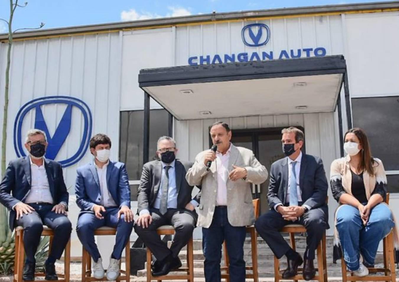 El gobernador de La Rioja anunció que Changan pondrá una fábrica en la provincia. Foto autoxarg.com.ar 2 (1)