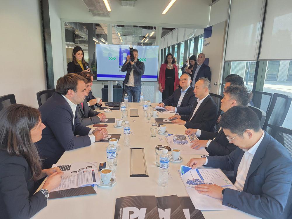 El embajador de China se reunió con funcionarios porteños. (Foto: Prensa)