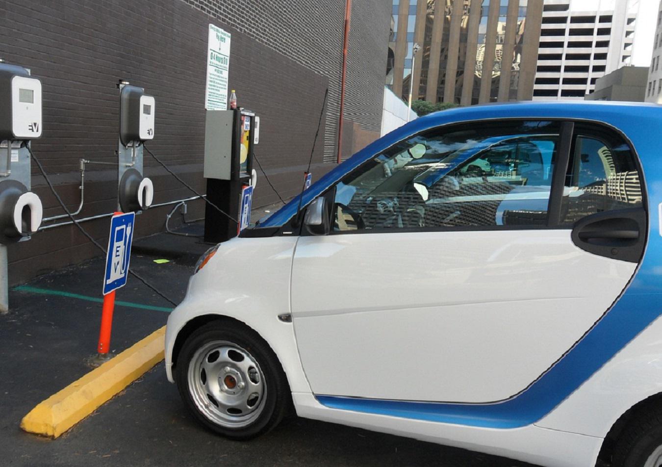 Autos de nuevas energias Foto Pixabay