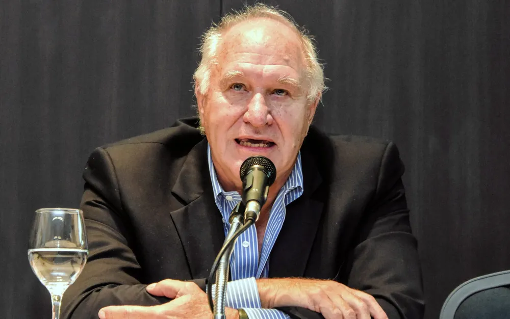 victor-tonelli-5-20-scaled-e1590068355648