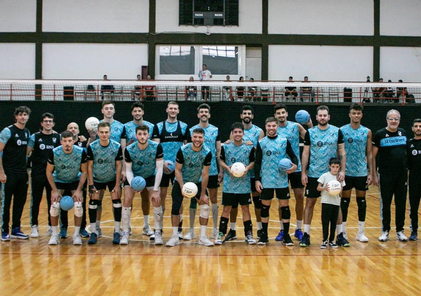 La selección argentina de vóley viaja a China para disputar el Preolímpico. (Foto: Prensa