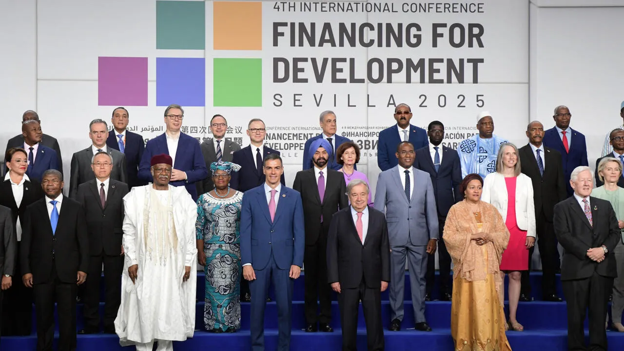 Conferencia-ONU-en-Sevilla.-Pool