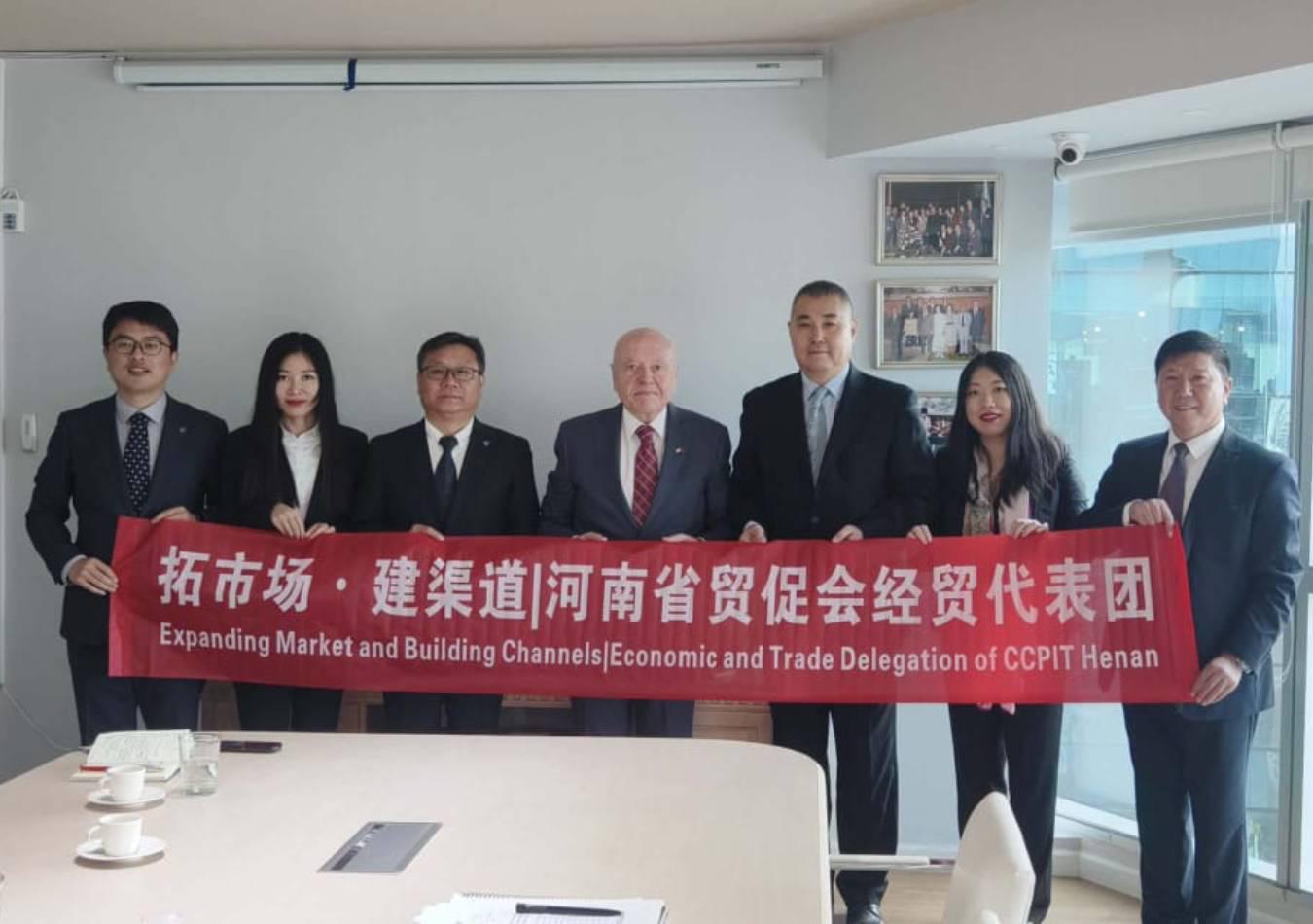 Delegación de Henan. (Foto: DangDai)