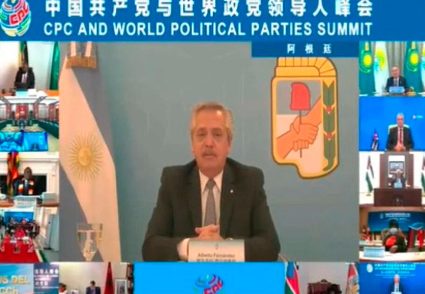 Alberto Fernandez durante el acto del Centenario