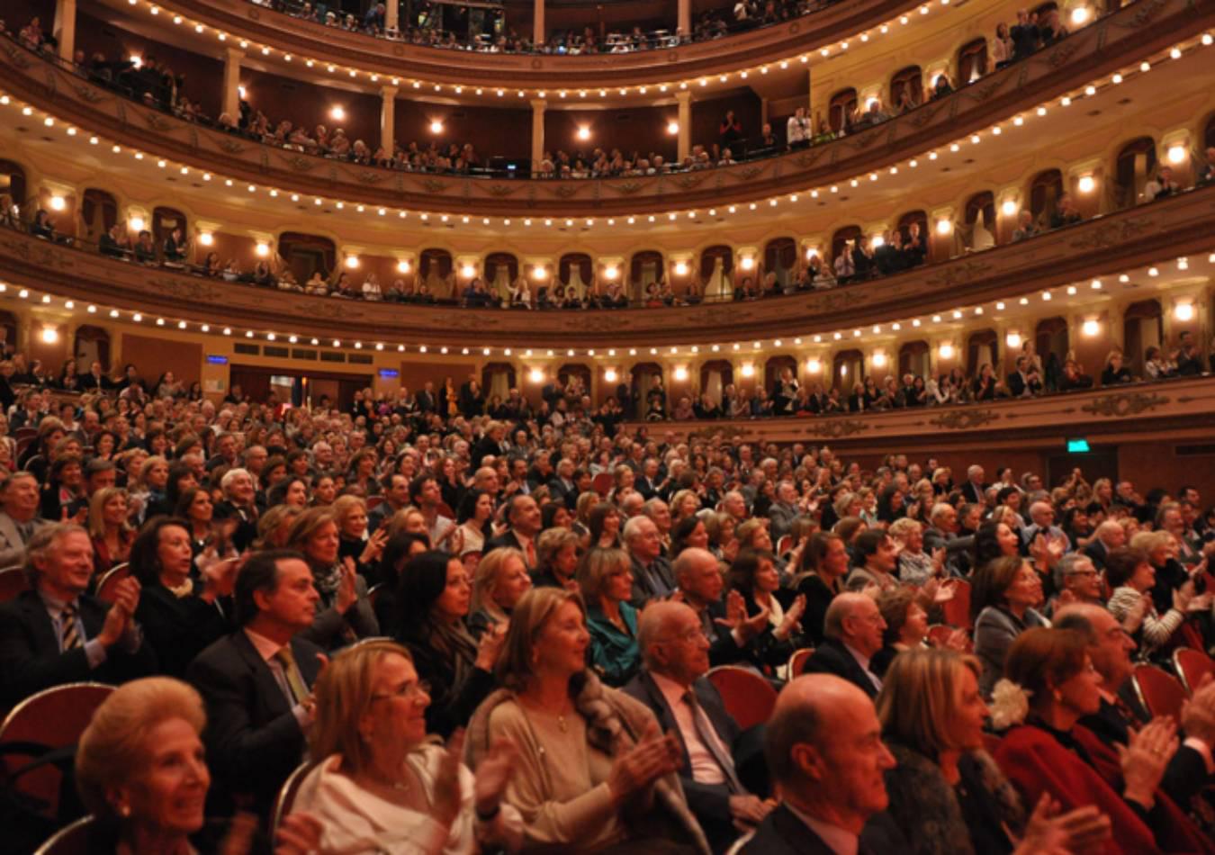 Teatro-Avenida (1)