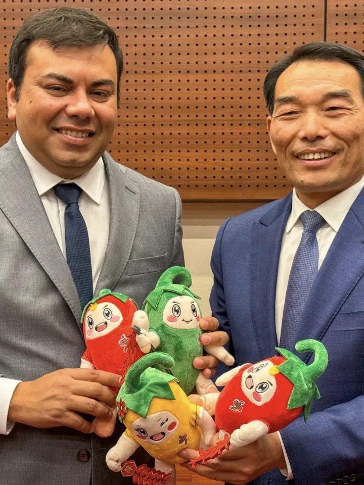 68d58c0f5f2f7_720_960!