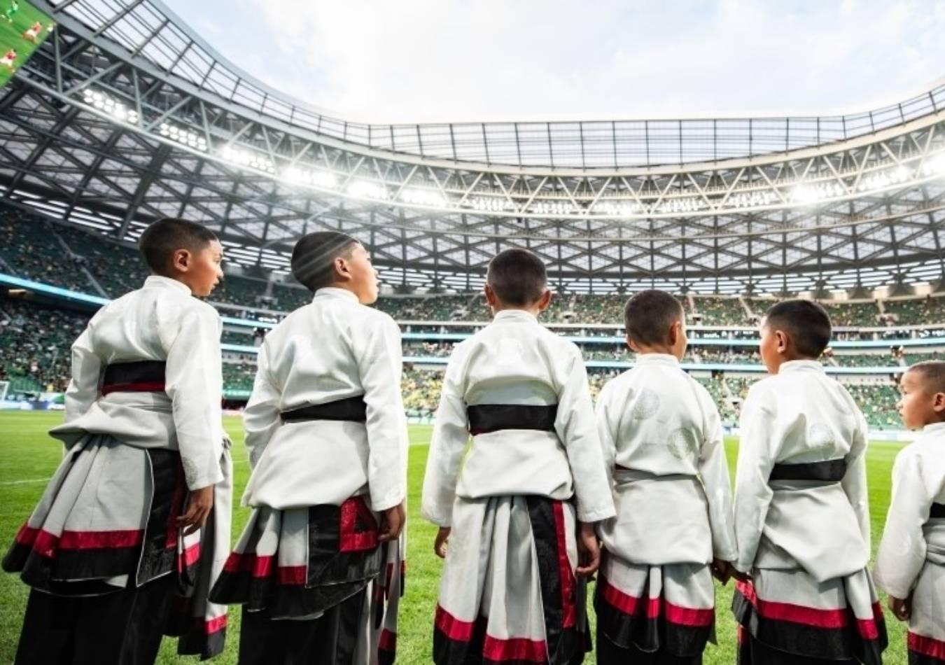 Niños tibetanos viajaron a Beijing y fueron homenajeados en el Estadio de los Trabajadores. (Foto: China News)