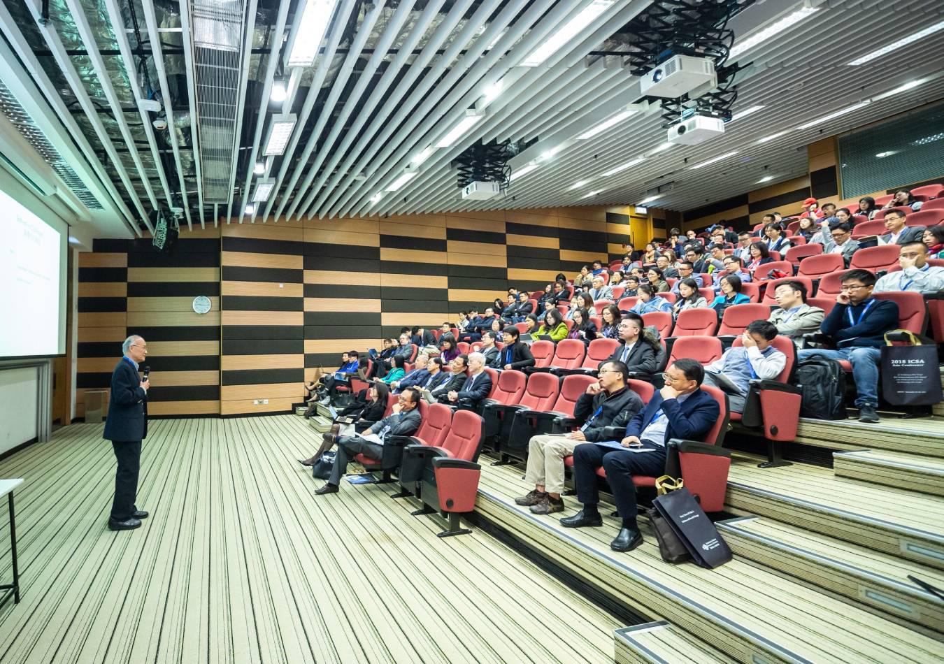 Conferencia ilustrativa