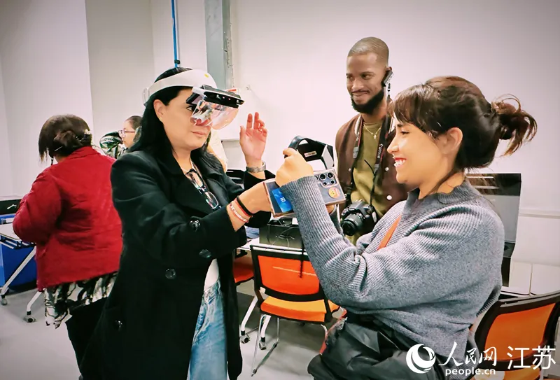 FOREIGN17292336214066J04FHQG04