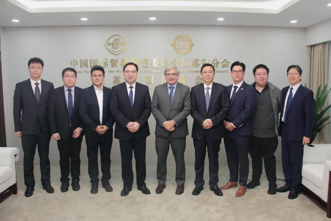 El 29 de mayo, el Presidente de la Cámara Argentino China, Javier Lozada, encabezó una reunión c