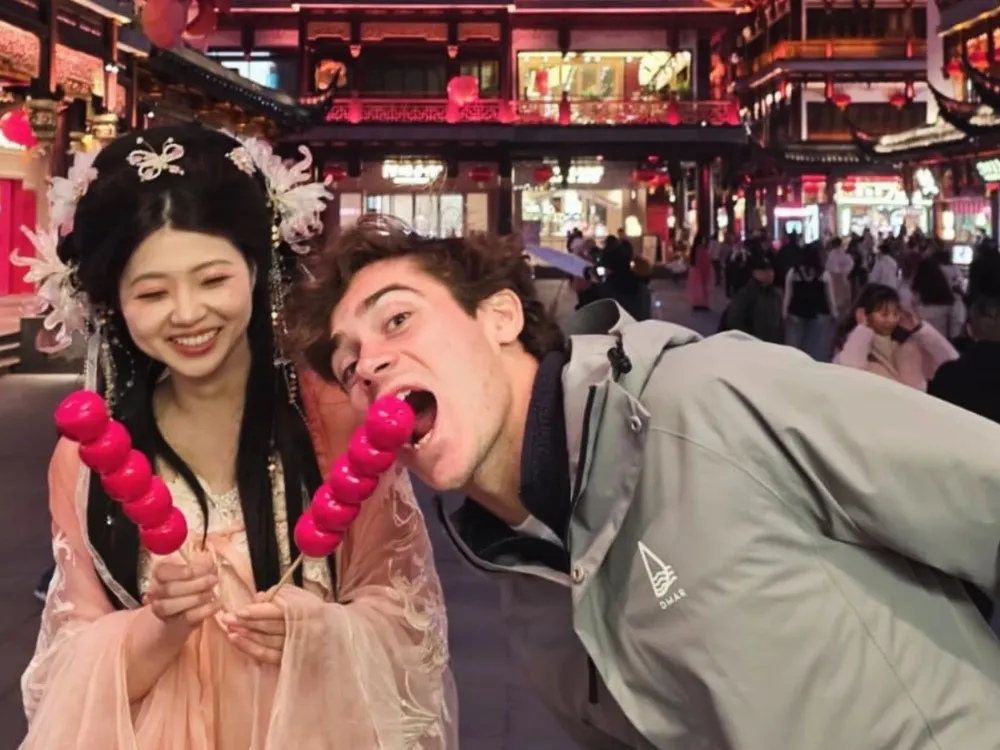 UyfgDyx91_2000x1500__1