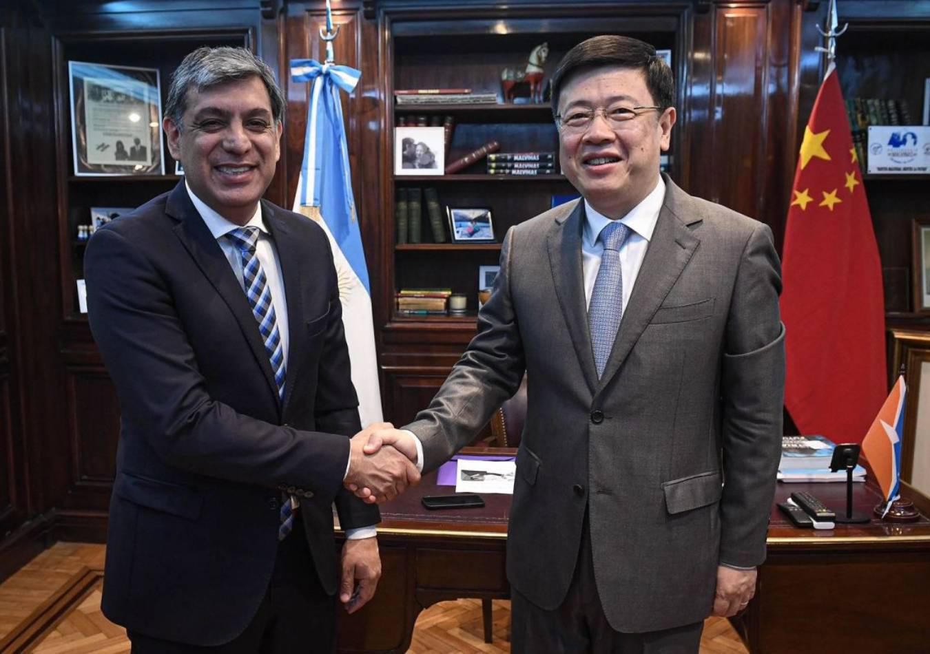 Zou Xiaoli se reunió con Matías Rodríguez (Foto: Parlamentario.com)