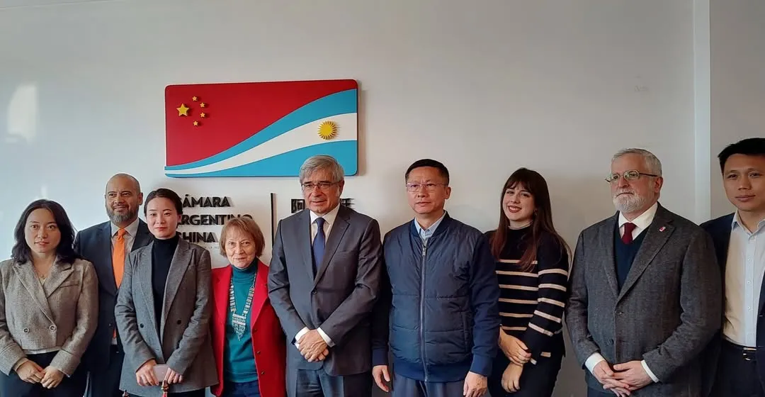 🤝El jueves 24 de julio, la Cámara Argentino China recibió en sus oficinas a una delegación prov