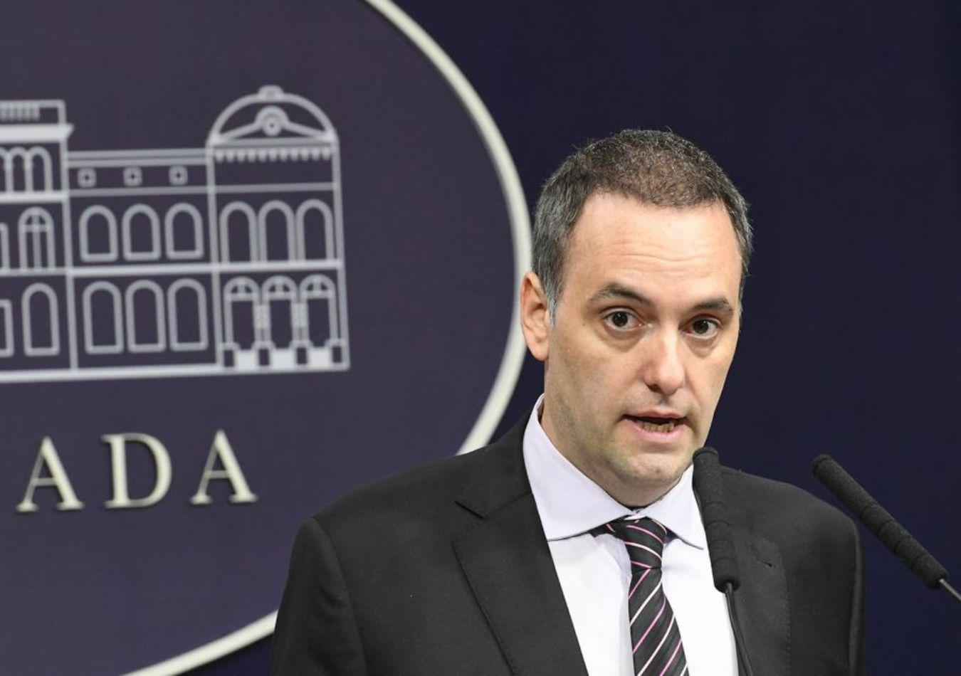 Manuel Adorni (Foto: Télam)