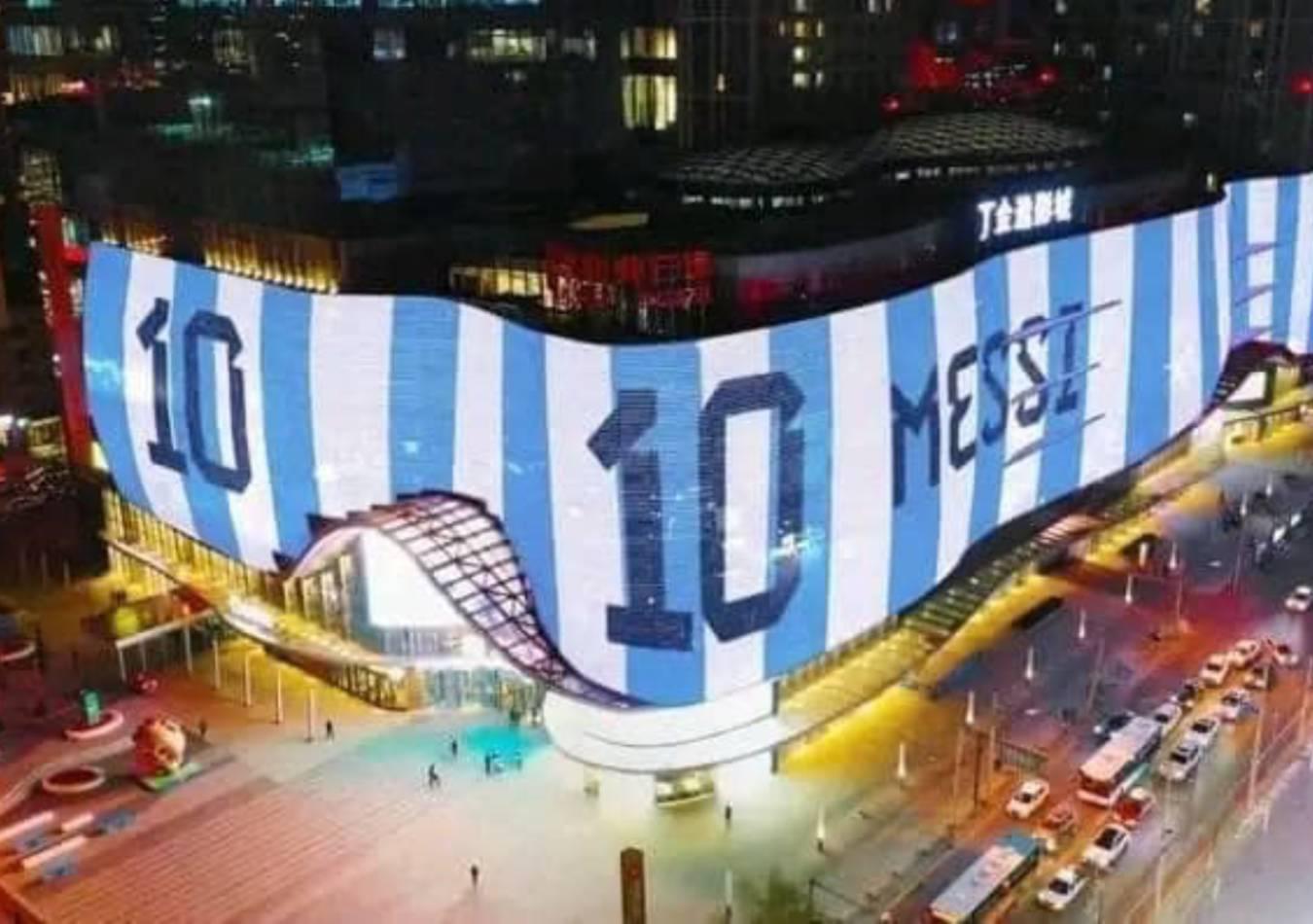 Shanghái festeja el triunfo de Argentina. (Foto: Twitter/@chinaembarg)